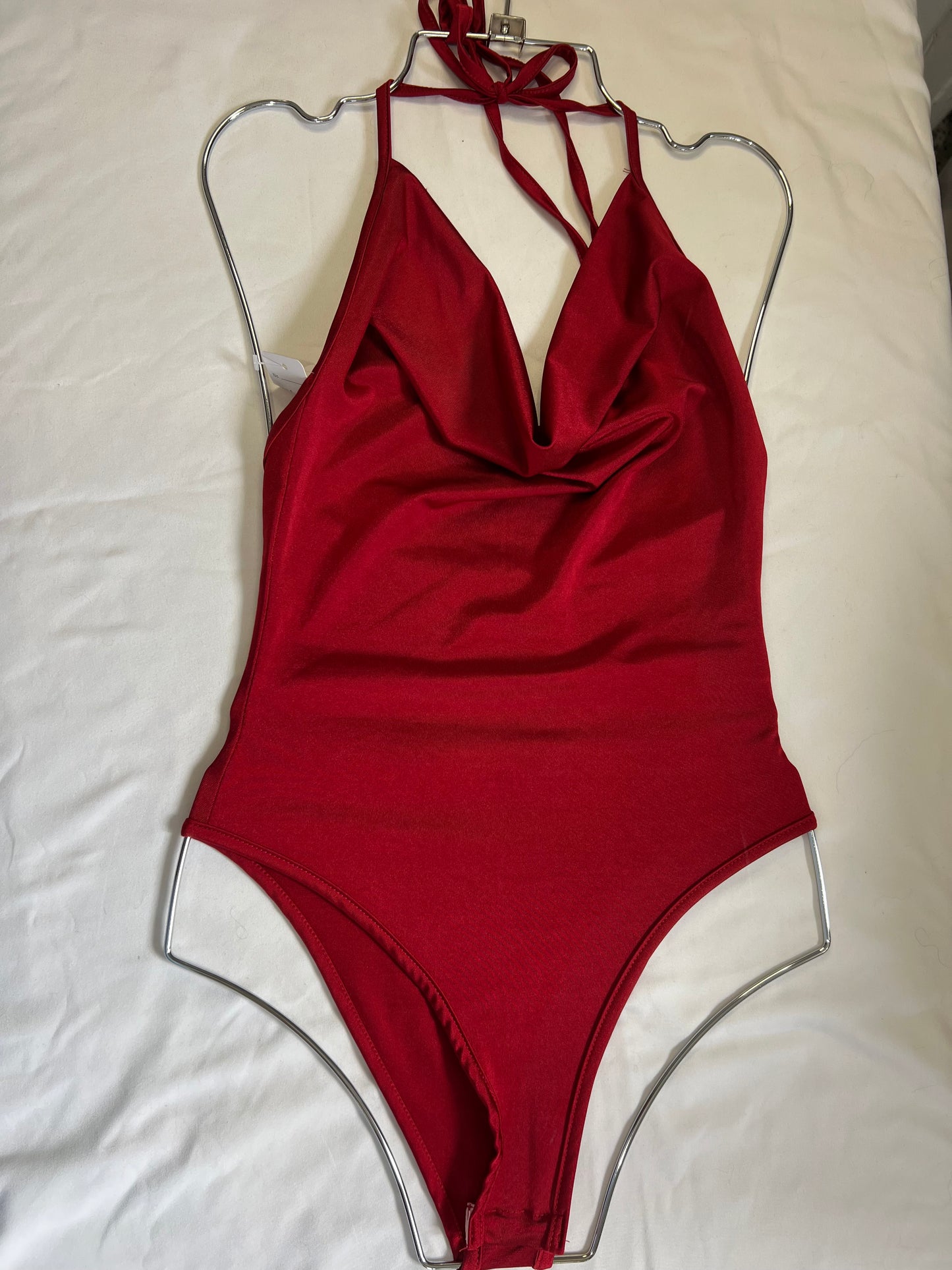 Elegant red body