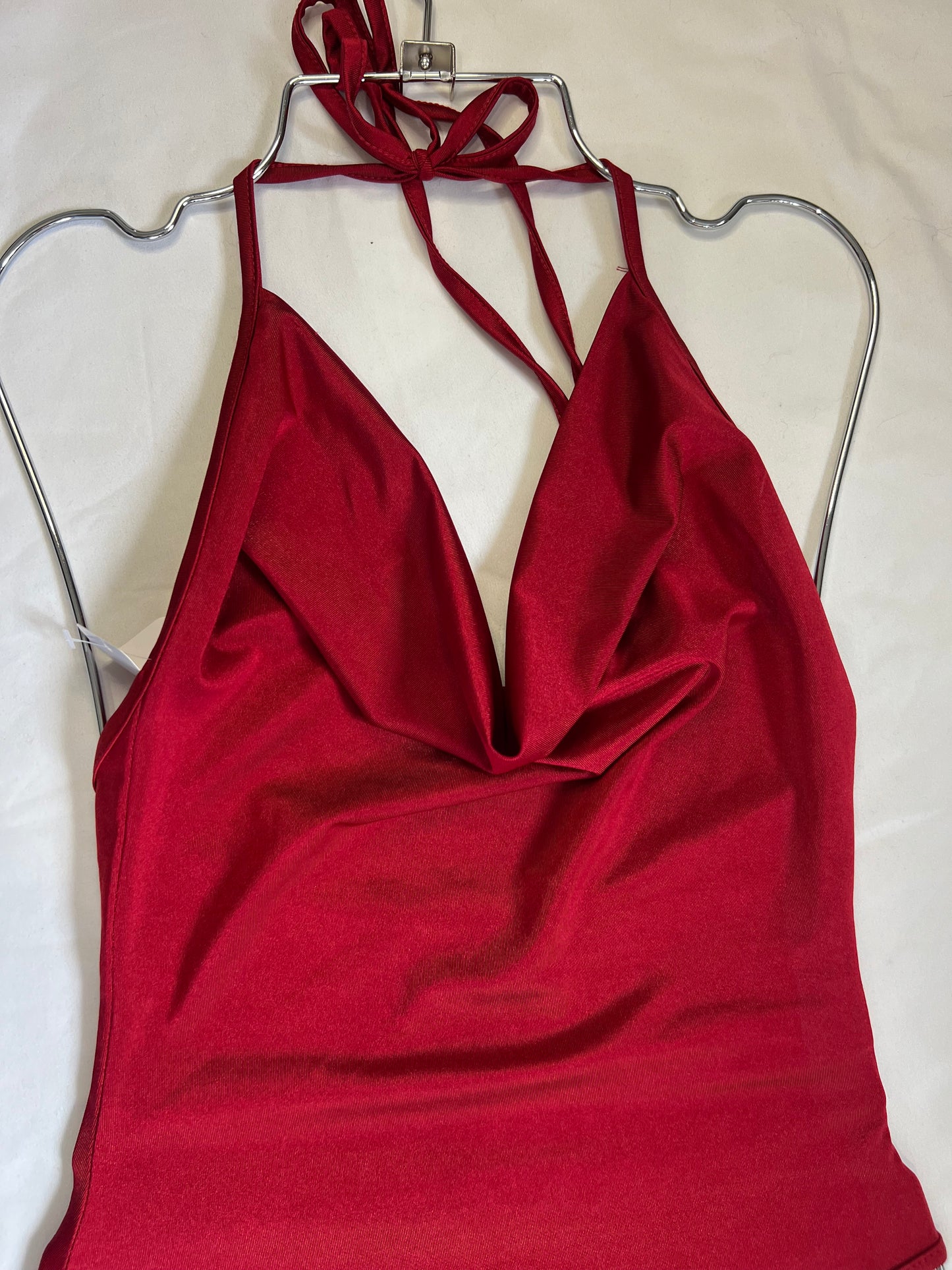 Elegant red body