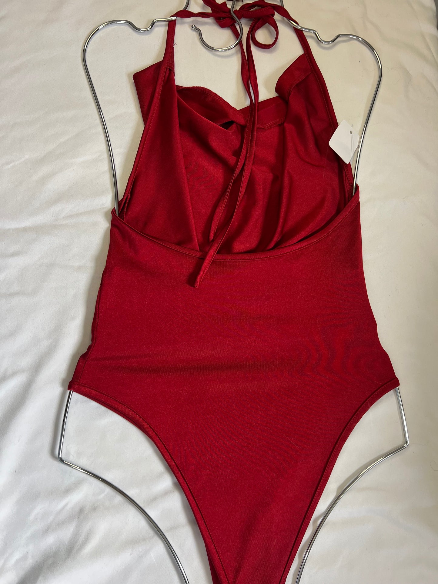 Elegant red body