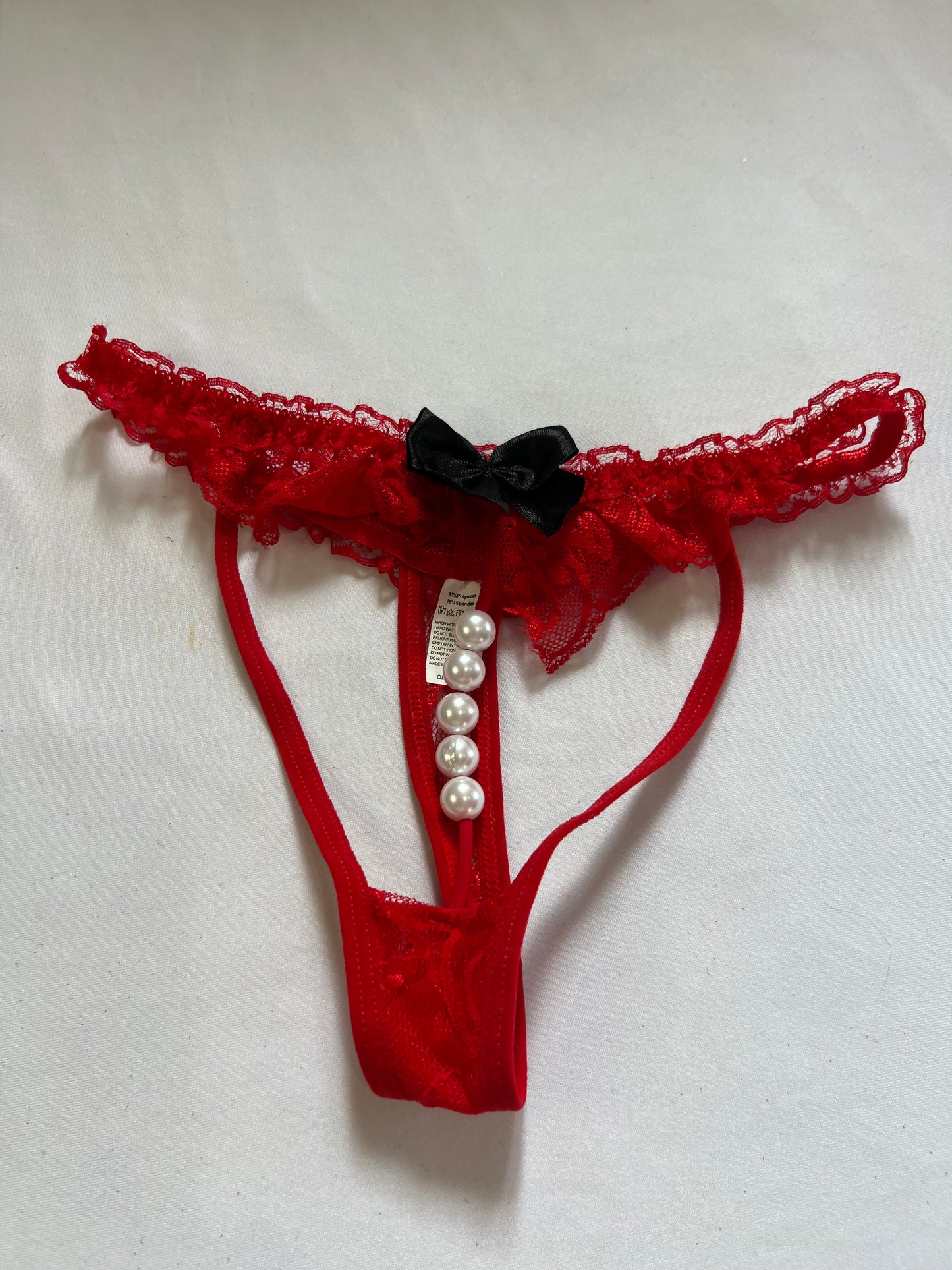 Red Lace Pearl Thong – Passion Bow Edition