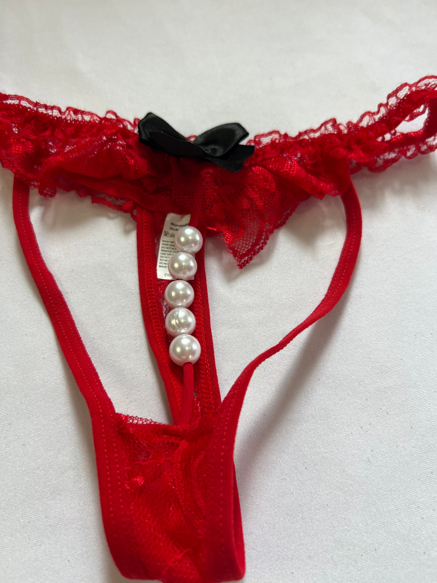 Red Lace Pearl Thong – Passion Bow Edition