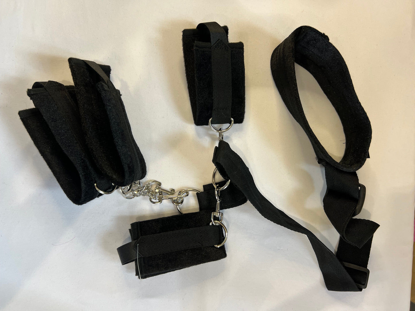 Soft Adjustable Restraint Set – Ultimate Bondage for Beginners and Couples