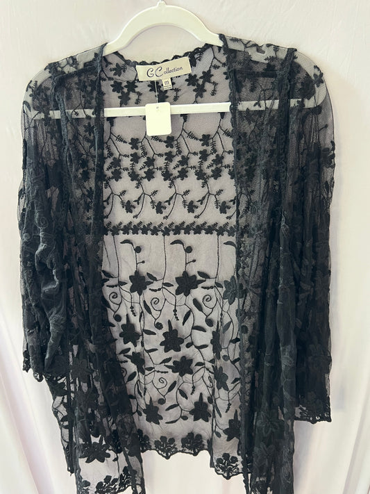 Black Floral Lace Kimono – Elegant & Timeless